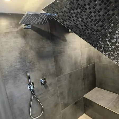 Zentrales Design Appartement am Insewallpark